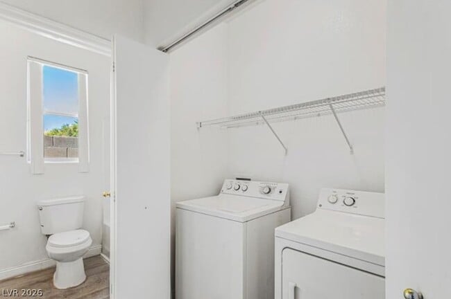 Building Photo - 2520 Bottle Palm Ct