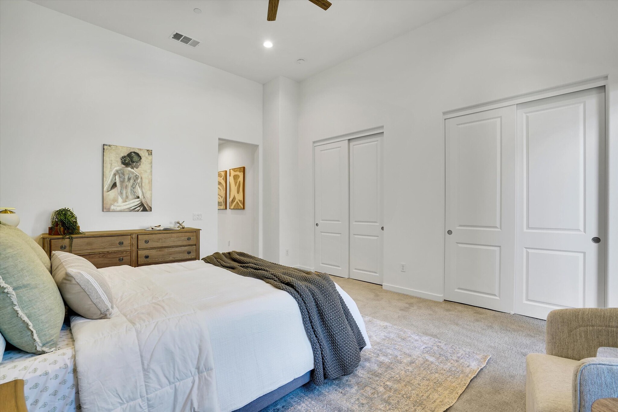 Building Photo - 1512 W Artesia Sq