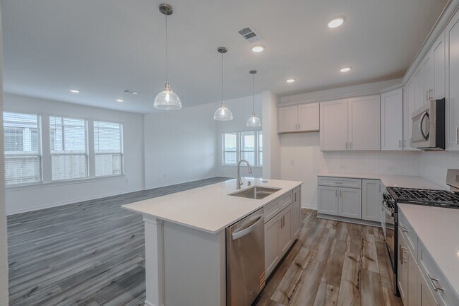 Building Photo - 15135 Wild Gully Wy