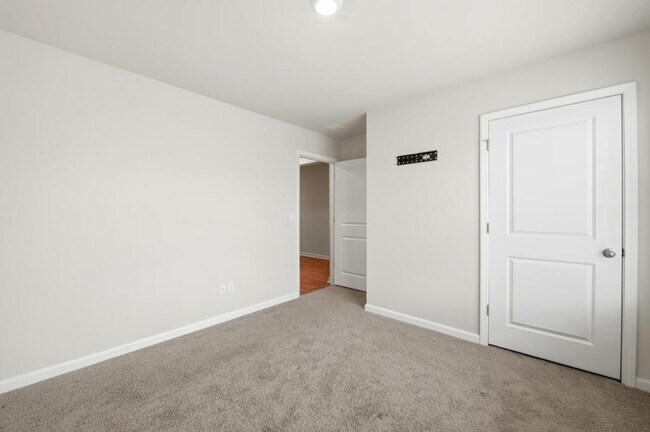 Building Photo - 4516 East Coast Ln