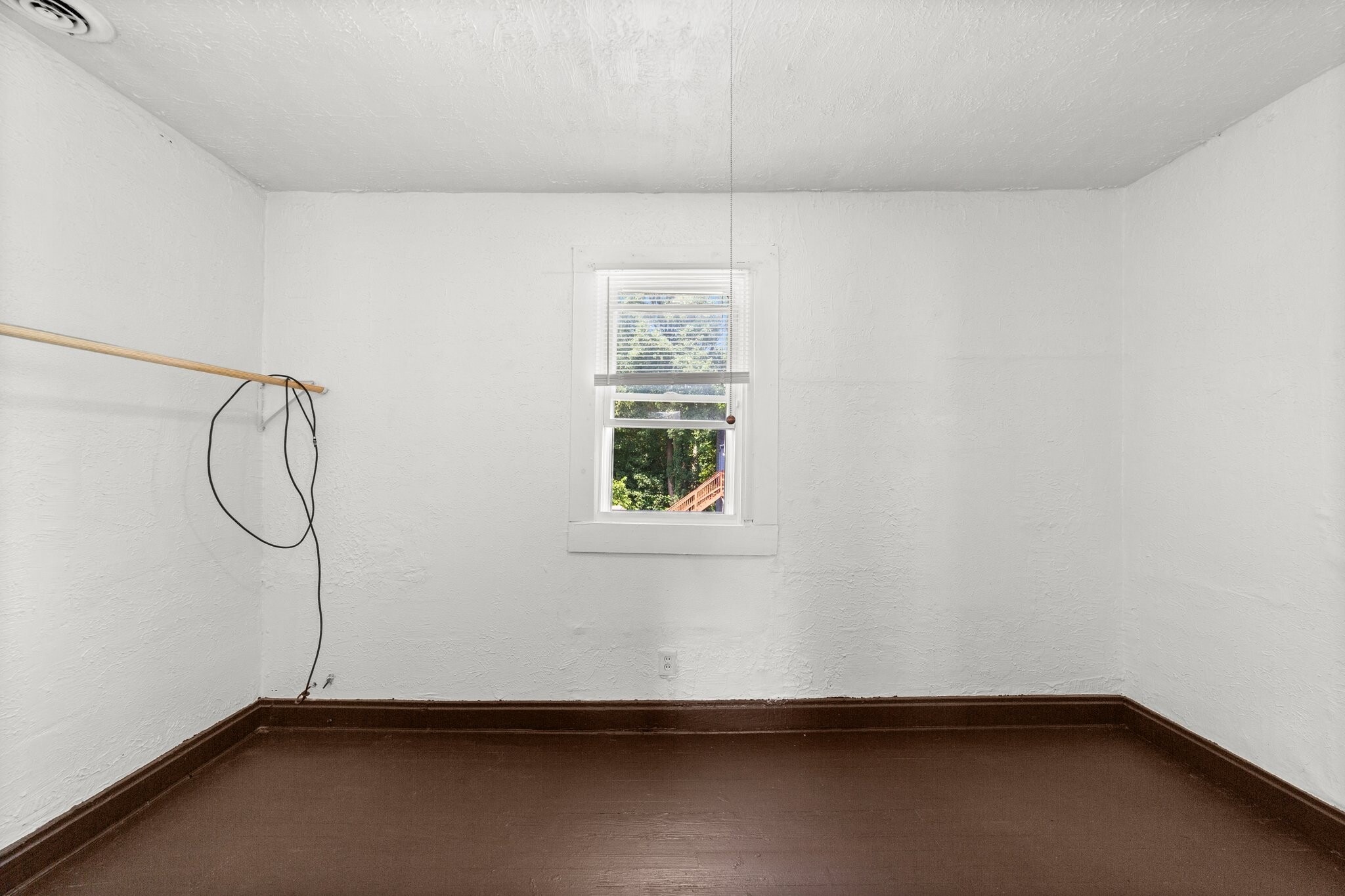 Building Photo - 8302 Sowinski Ave