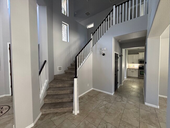 Building Photo - 461 W Flamingo Dr