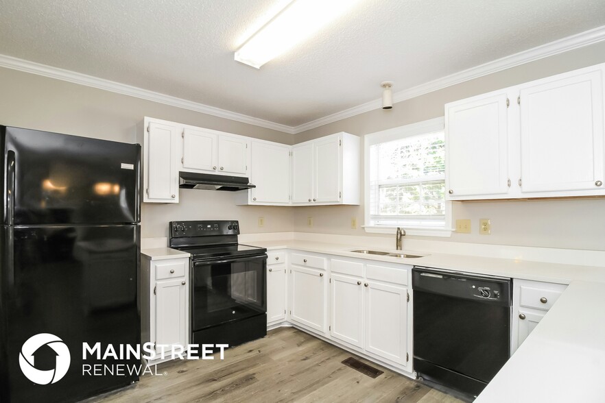 Building Photo - 3505 Bethany Trce