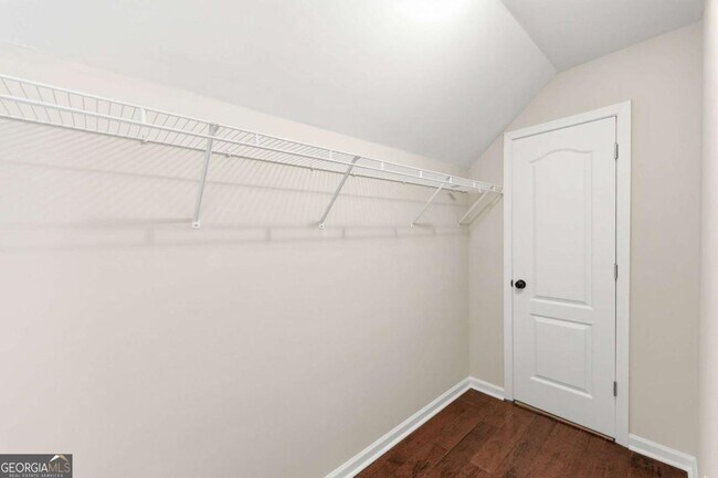 Building Photo - 2826 Fox Wood Ln