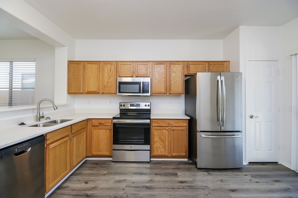 Building Photo - 2331 W St Catherine Ave