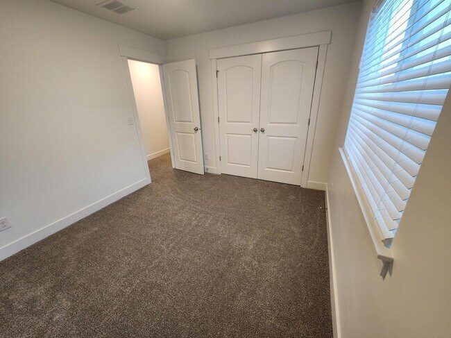 Building Photo - 4142 W 2060 N