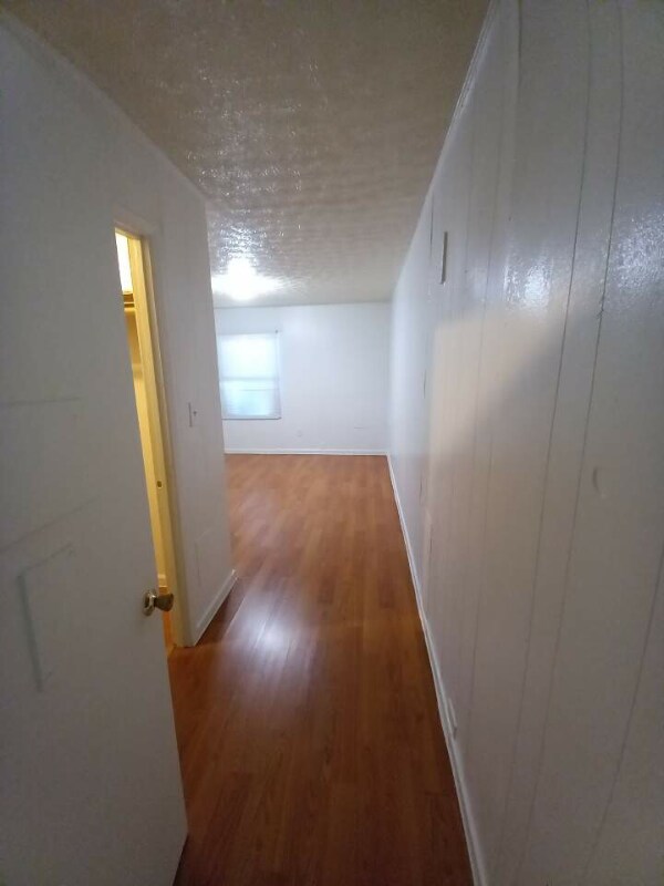 Building Photo - 712 Old Roane St