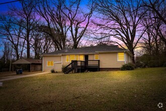 Building Photo - Newly Renovated 4 Bedroom 2 Bath Home Avai...