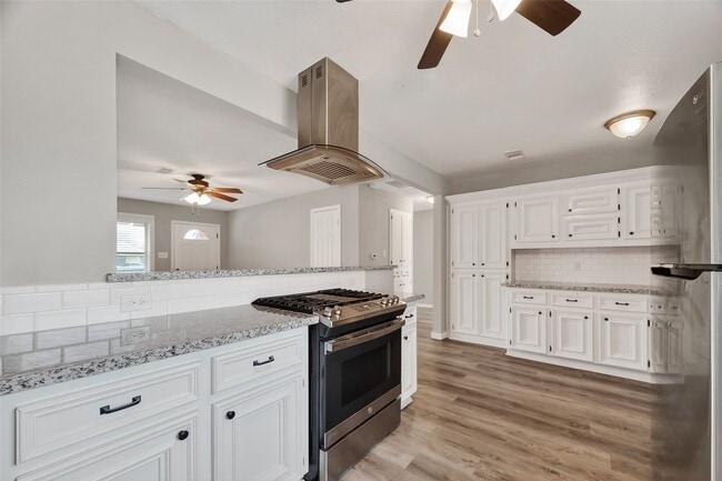 Building Photo - 3613 Truxton Dr