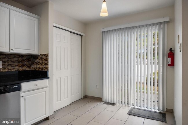 Building Photo - 67 Hearthstone Ln