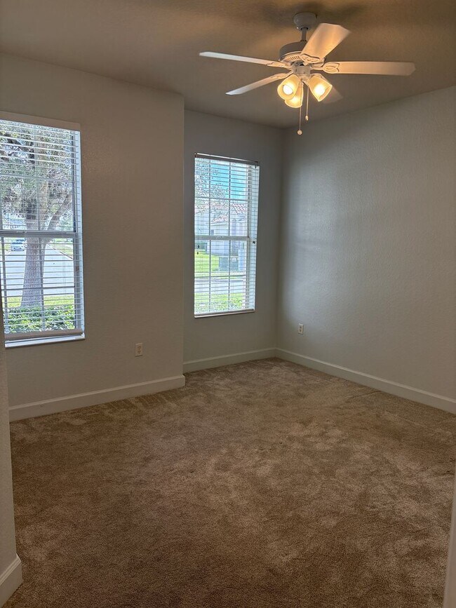 Building Photo - Cypress Reserve - 3 bedroom 2 bath townhouse