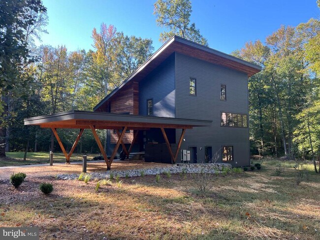 Building Photo - 48 Waller Point Dr