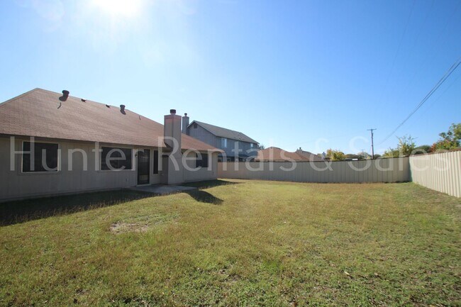 Building Photo - Spacious 4-Bedroom Home in Killeen