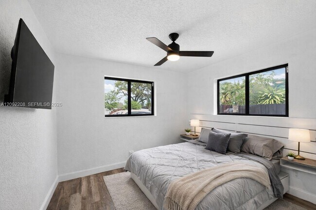 Building Photo - 1810 NW 9th St