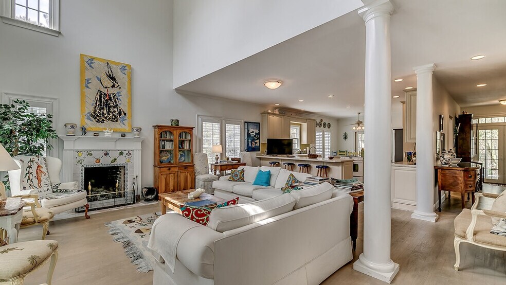 Building Photo - 635 Dune Oaks Dr