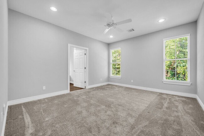 Building Photo - 1 Hanover Ln