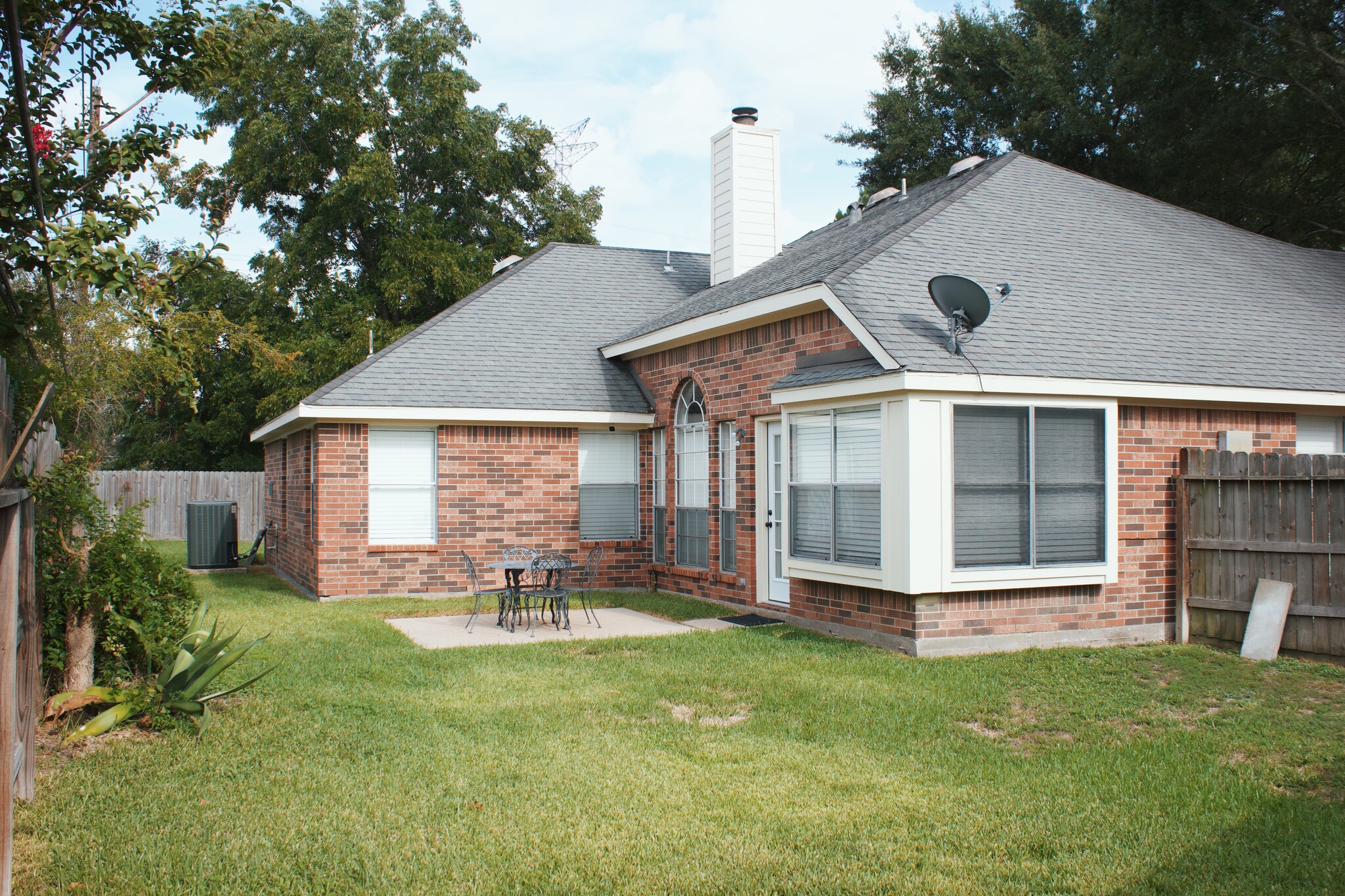 Building Photo - 10806 Sutter Ranch Cir