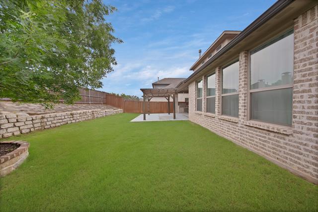 Building Photo - 2325 Hyer Pl