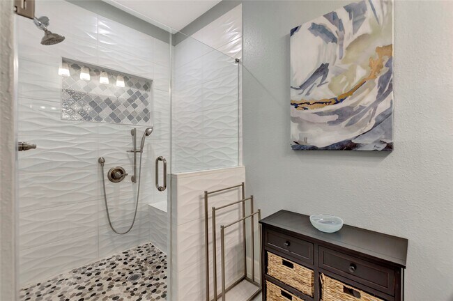 Building Photo - 18809 Egret Bay Blvd