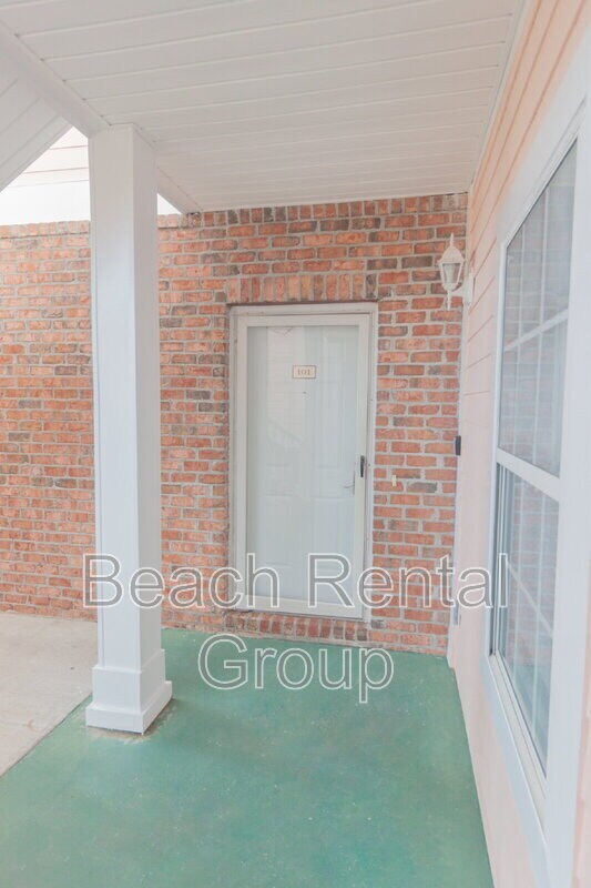 Building Photo - 4835 Carnation Cir