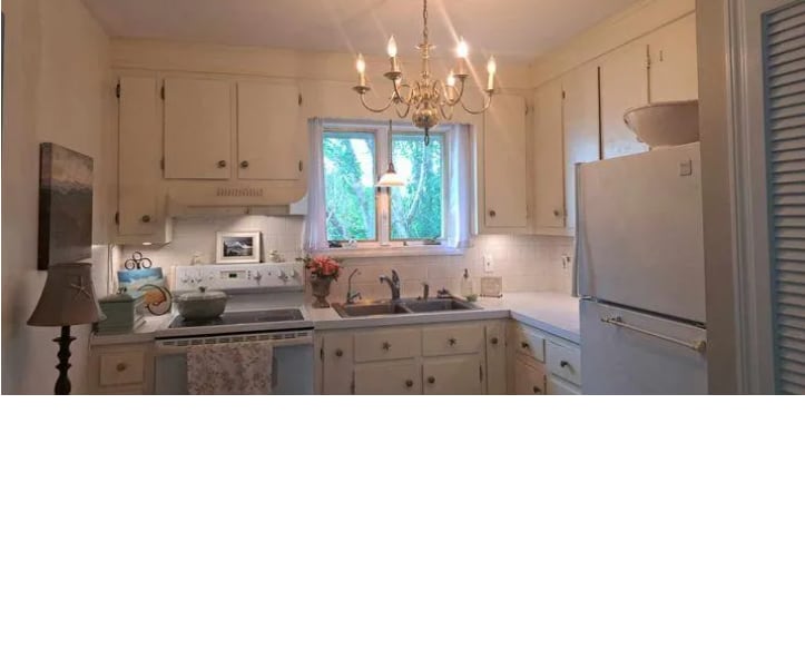 Building Photo - 41 W Main Rd