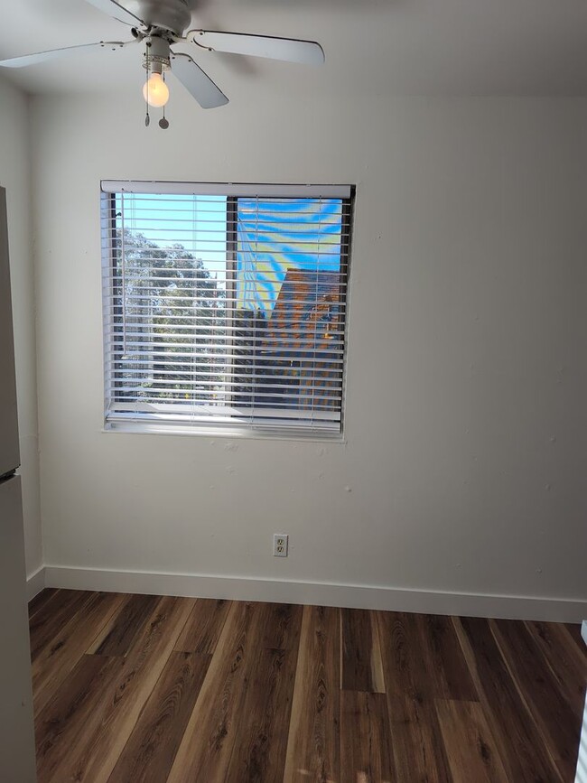 Building Photo - Two Bedroom unit, Ideal Location, Castro V...