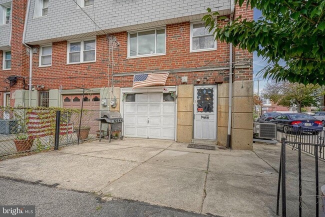 Building Photo - 500 St Michael Dr