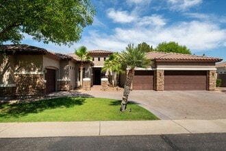 Building Photo - Stunning UPGRADED Furnished Home in Chandler!!!
