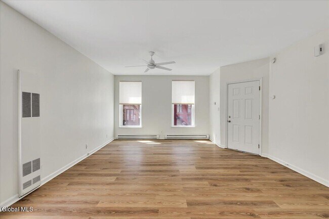 Building Photo - 149 Jay St