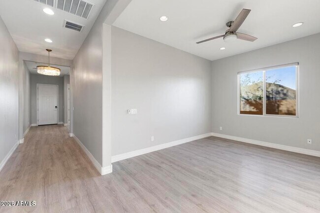 Building Photo - 11086 W Hadley St