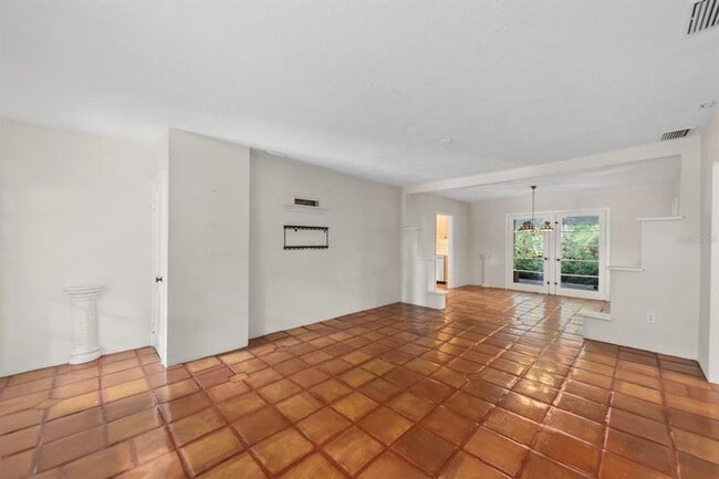 Building Photo - 3228 1st Ave W