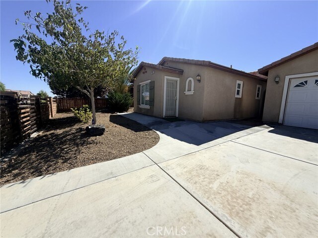 Building Photo - 11931 Cove Ct