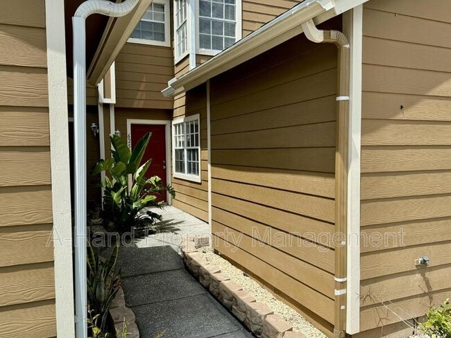 Building Photo - 625 Australian Way