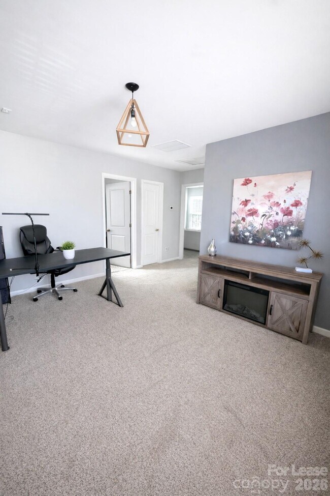 Building Photo - 16732 Prairie Falcon Ln