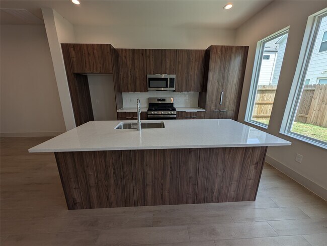 Building Photo - 4407 Abaco Ln