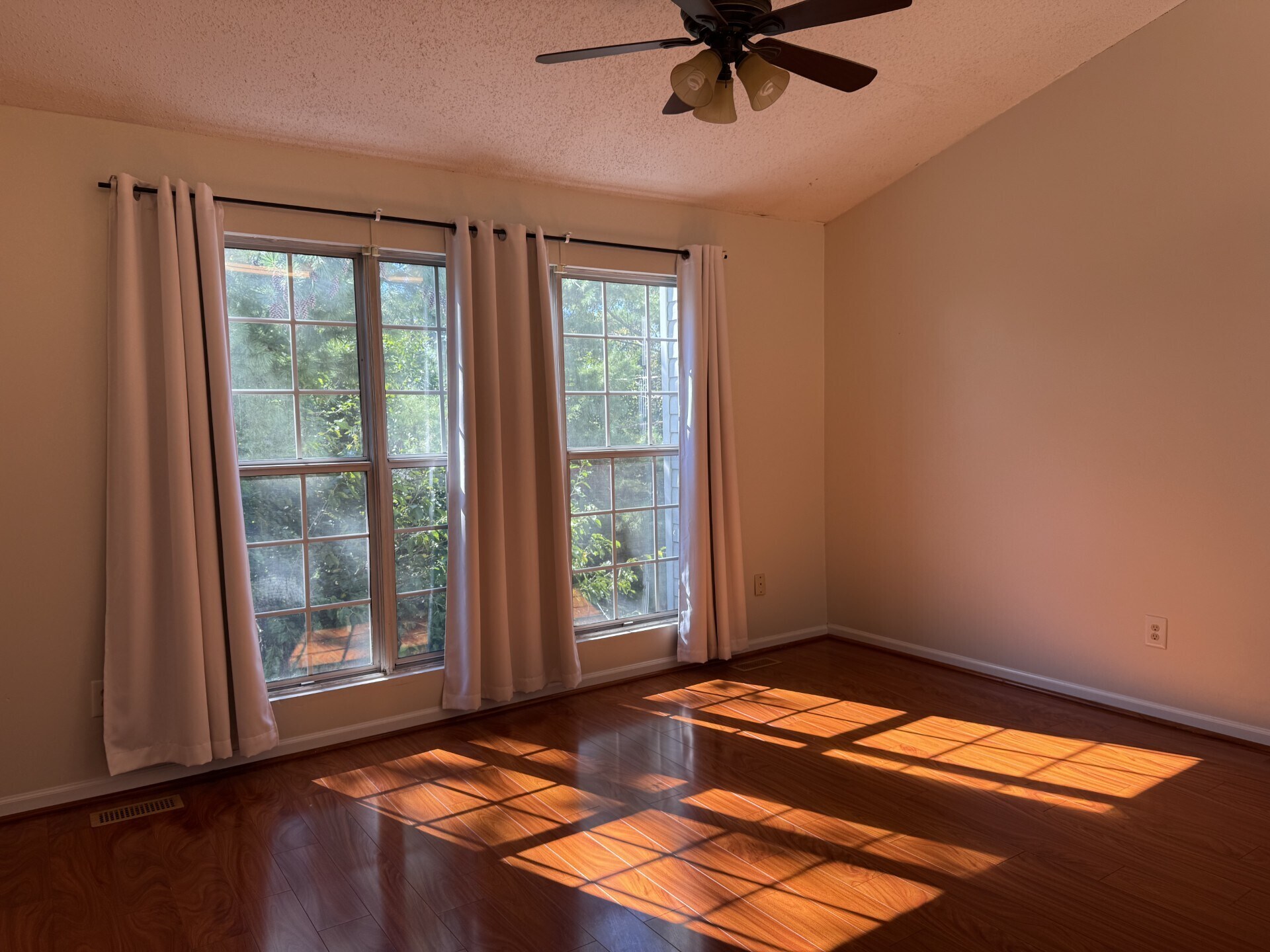 Building Photo - 13527 Highland Mews Pl