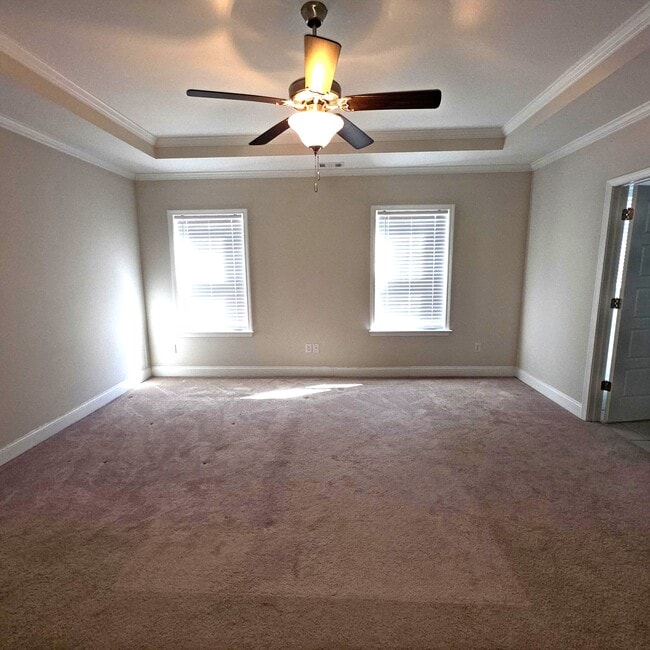 Building Photo - 8824 Sullivans Dr