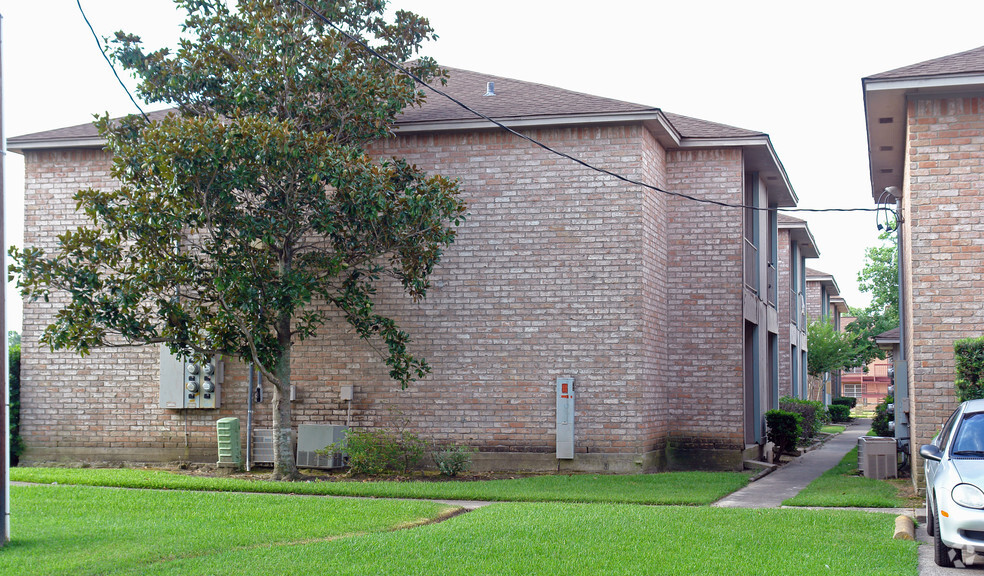 Building Photo - Arthur Place