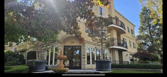 Building Photo - 107 El Camino Real