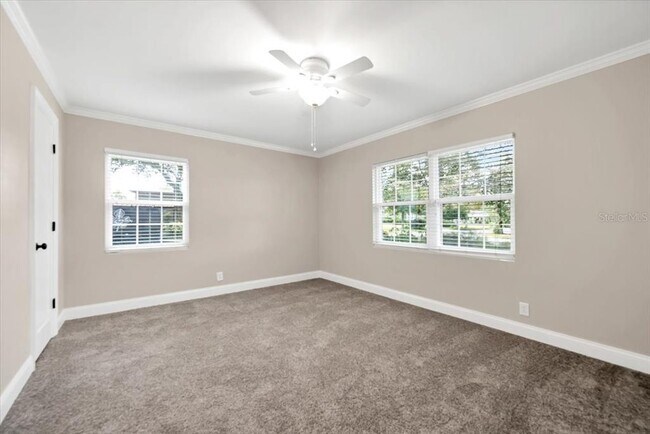 Building Photo - 2328 Woodbine Ave