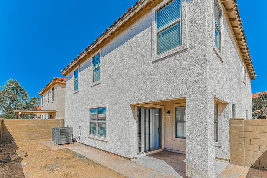 Building Photo - 2361 E 35th Ave