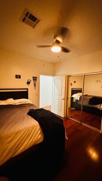 Building Photo - 10655 N 9th St