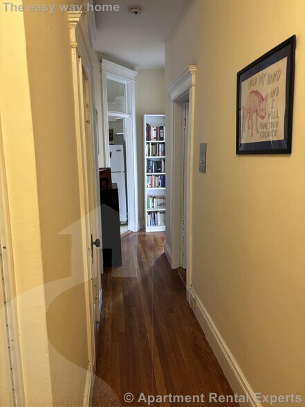 Building Photo - 72 Kirkland St