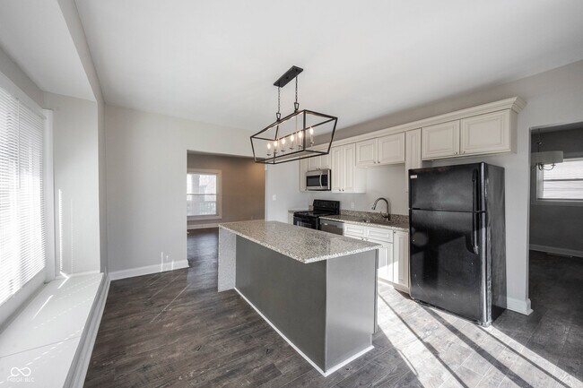 Building Photo - 3117 N Park Ave