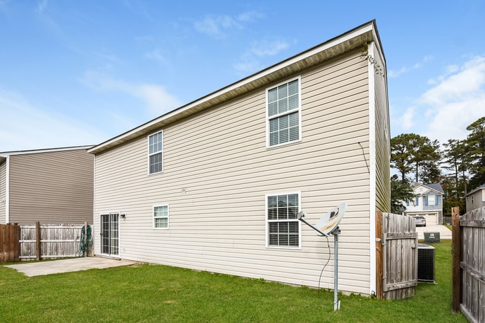 Building Photo - 554 Buckhaven Way