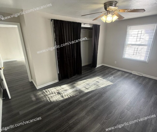 Building Photo - Spacious & well-appointed 3-Bedroom • 1-Bathroom Home