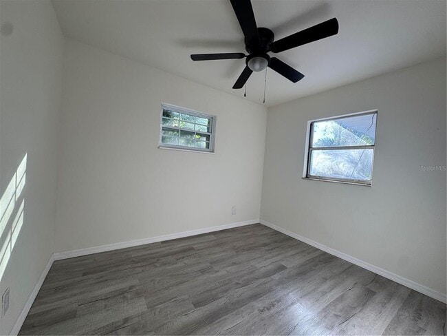 Building Photo - 7224 Valiant Ct
