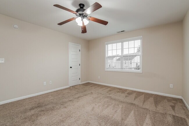 Building Photo - 536 McCarthy Dr