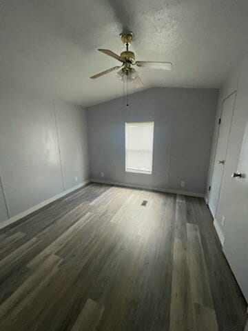 Building Photo - 2 bedroom 1 bath mobile home