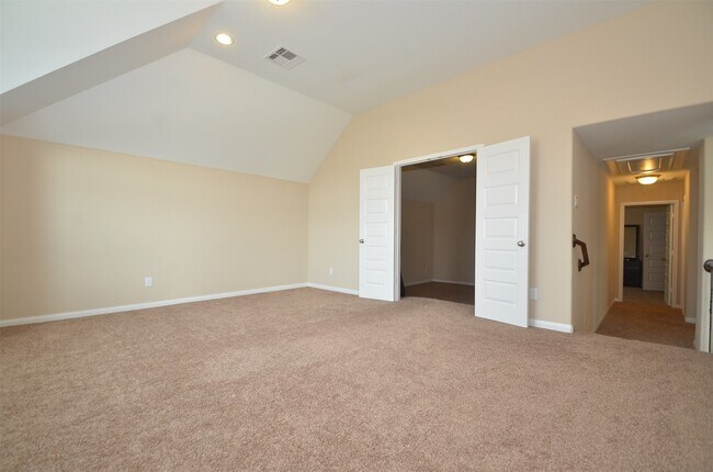 Building Photo - 27403 Canyon Reach Dr